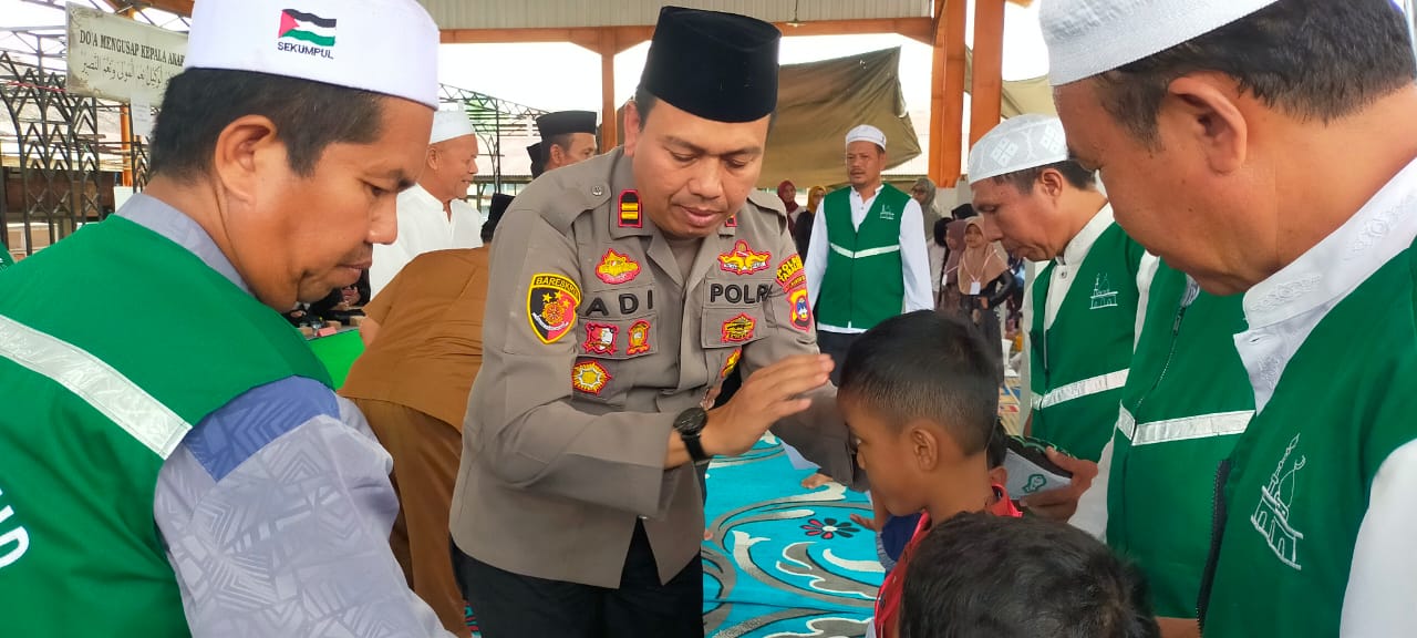 Kapolsek Jaro Berbagi Kebahagiaan Dan Hadiri Santunan Anak Yatim