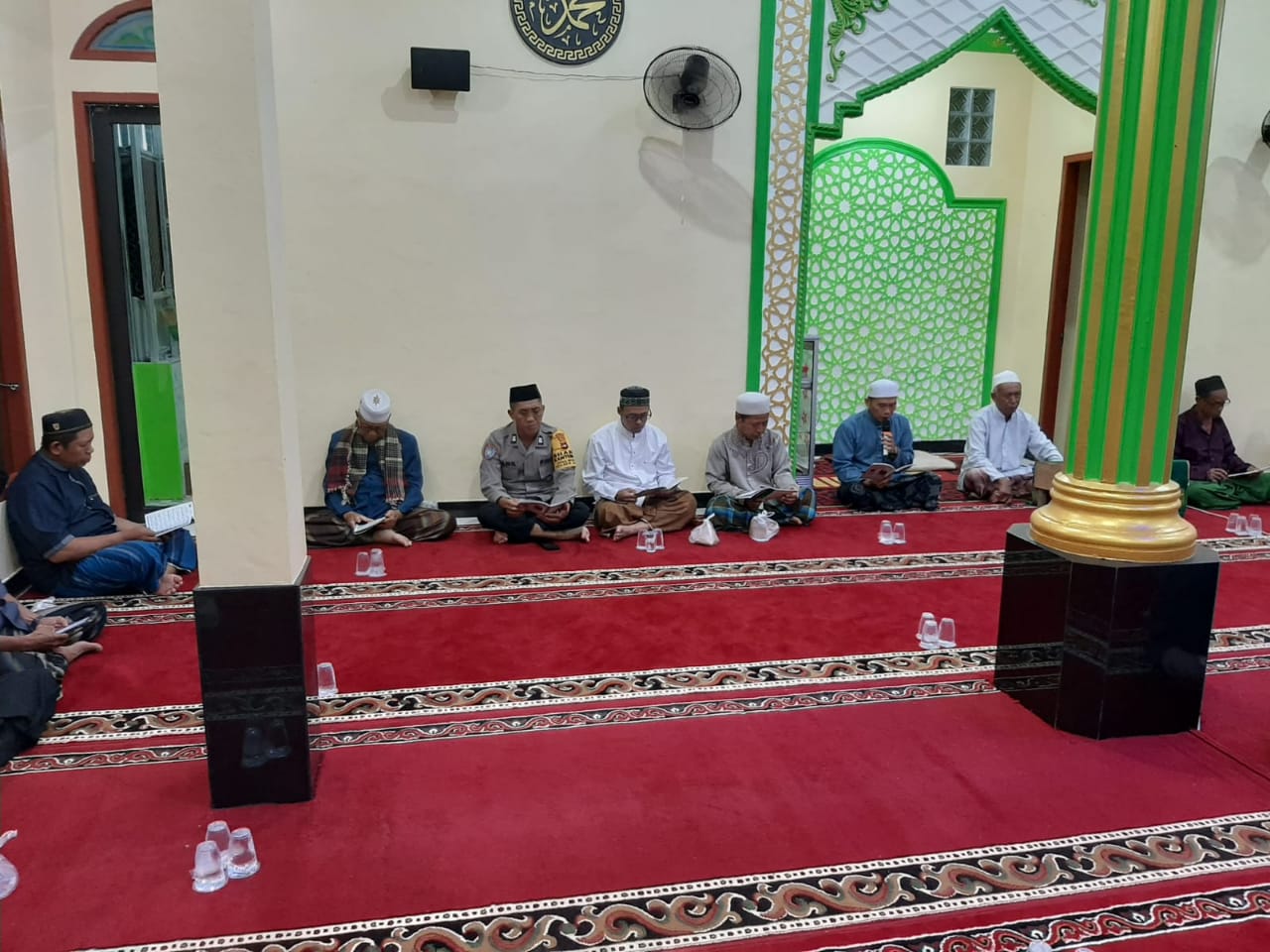 Hadiri Syukuran Dan Selamatan, Personel Polsek Jaro Sampaikan Pesan Kamtibmas