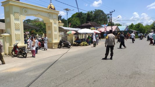 Pam Gatur Sholat Jumat Di Wilkum Polsek Tanta