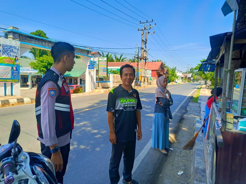 Polsek Pugaan Patroli Sambang Warga Setempat