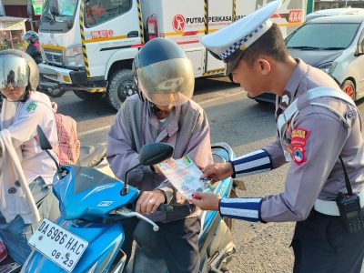 Satlantas Polres Tabalong Gelar Penerangan Keliling untuk Tertib Berlalu Lintas