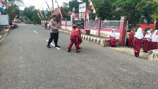 Kegiatan Rutin Pagi Polsek Tanta Gatur Lalin Persimpangan