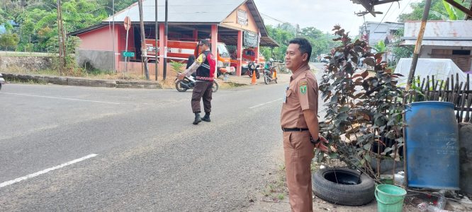 Kanit Binmas Polsek Tanta Laksanakan Gatur Lalin Di Wilkum Polsek