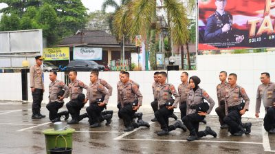 Polres Tabalong Gelar Apel Penyambutan Anggota Baru dan Bintara Remaja