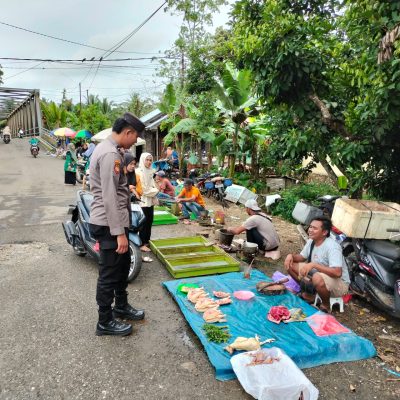 Polsek Muara Harus Gelar Patroli dan Sosialisasi Penanggulangan Premanisme di Pasar Tumpah Desa Tantaringin