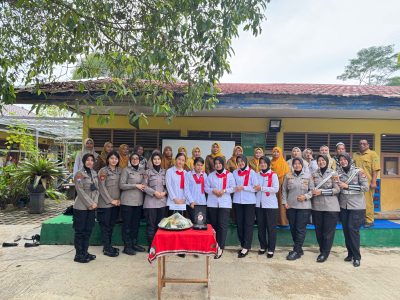 Peringati HUT Polwan ke-77, Polwan Tabalong Gelar Sosialisasi di SD Maburai