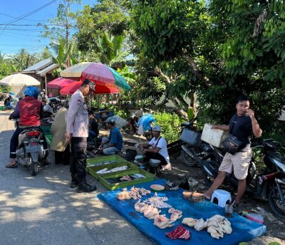 Patroli Dan Kontrol Ke Pelaku Usaha Di Pasar Harian Personil Polsek Muara Harus Ciptakan Situasi Yang Aman Kondusif
