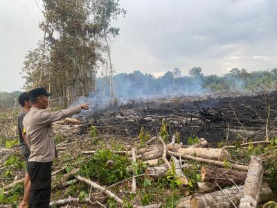 Kebakaran Lahan di Desa Binturu, Lokasi Bekas Kebun Karet