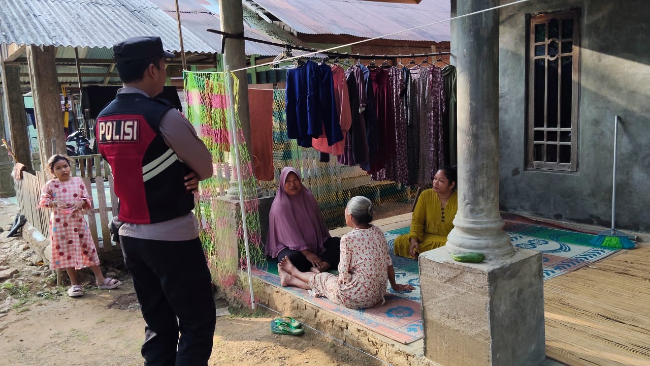 Gencarkan Patroli Dialogis, Polsek Jaro Pastikan Lingkungan Aman Saat Jam Rawan