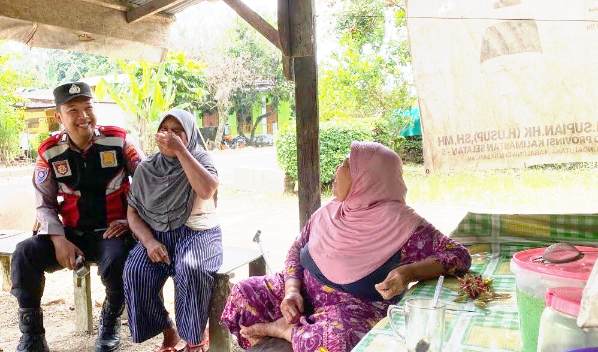 Sambang Dialogis Lewat Patroli Rutin, Polsek Haruai Hadir Di Tengah Masyarakat