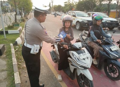 Satlantas Polres Tabalong Gencarkan Himbauan Tertib Berlalu Lintas Melalui Hand Banner, Spanduk dan Penling