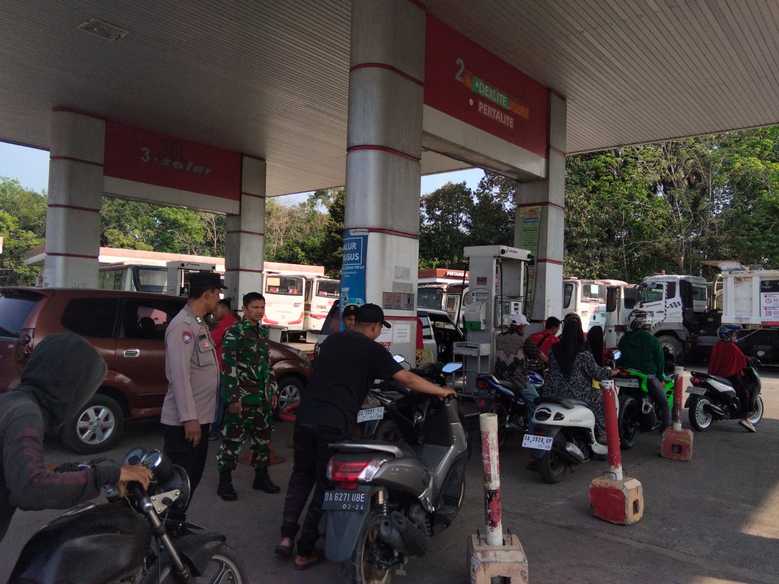 Polsek Muara Harus Bersama Koramil dan Trantib Kembali Gelar Patroli di SPBU 64.715.04 Desa Mantuil